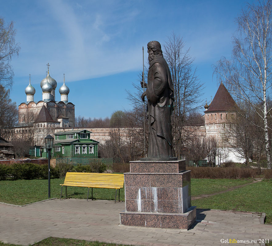 Борисоглебский,Памятник Александру Пересвету