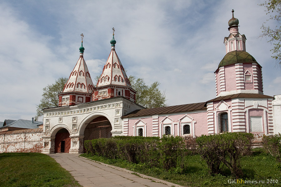Ризоположенский монастырь XIII век