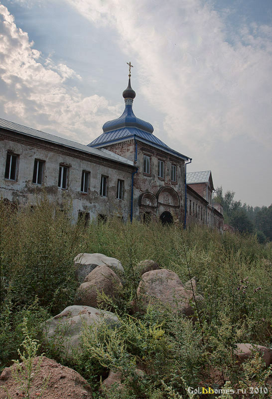 пос.Некрасовское,Николо-Бабаевский мужской монастырь,Церковь Успения Пресвятой Богородицы 1809г